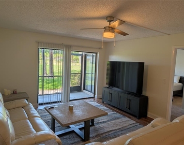 209 Mary Drive - Photo Thumbnail 7