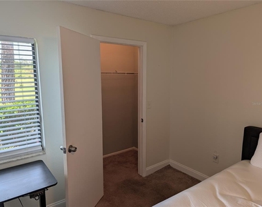 209 Mary Drive - Photo Thumbnail 4
