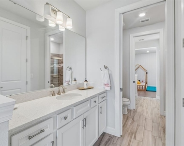 9070 Woodland Forest Road - Photo Thumbnail 72