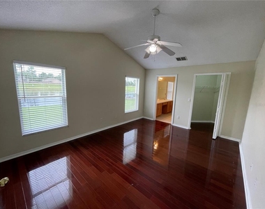 4219 Andover Cay Boulevard - Photo Thumbnail 12