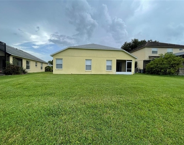 4219 Andover Cay Boulevard - Photo Thumbnail 2