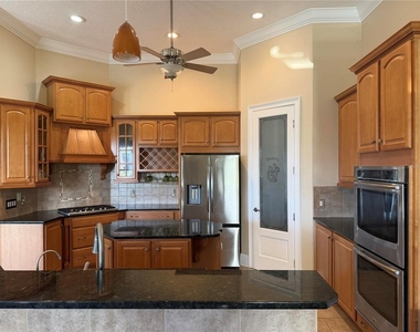 2120 Bunker View Court - Photo Thumbnail 10