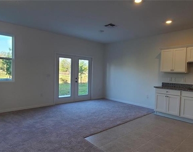 393 Madison Drive - Photo Thumbnail 8
