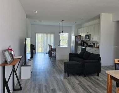 14886 Sw 43rd Court - Photo Thumbnail 4