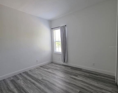 14886 Sw 43rd Court - Photo Thumbnail 9