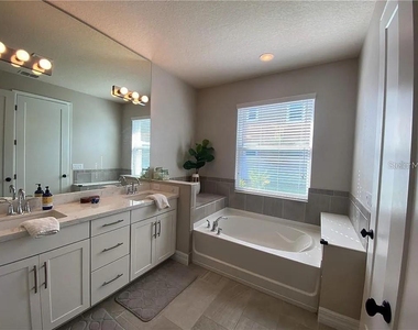7902 Corkfield Avenue - Photo Thumbnail 5