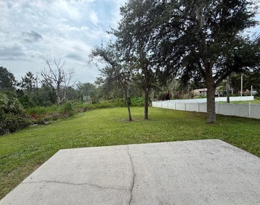 881 Hanford Drive - Photo Thumbnail 15