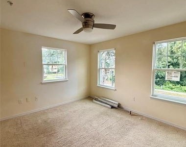 9412 Strongbark Lane - Photo Thumbnail 20