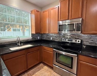 9412 Strongbark Lane - Photo Thumbnail 7