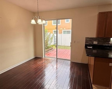 9412 Strongbark Lane - Photo Thumbnail 31