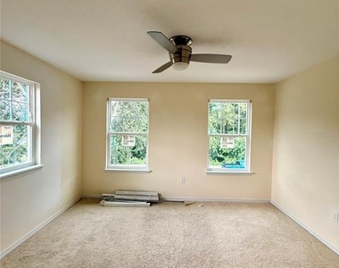 9412 Strongbark Lane - Photo Thumbnail 18