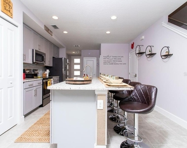 4711 Terra Esmeralda Drive - Photo Thumbnail 4