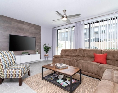 4711 Terra Esmeralda Drive - Photo Thumbnail 8