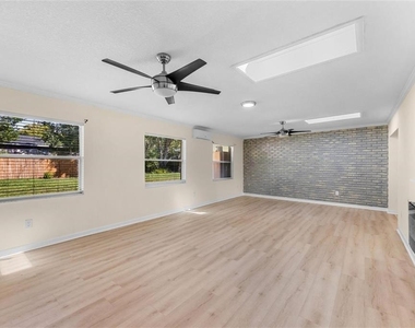 236 Eldorado Drive - Photo Thumbnail 3