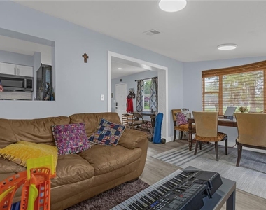 1300 Rosa L Jones Drive - Photo Thumbnail 7