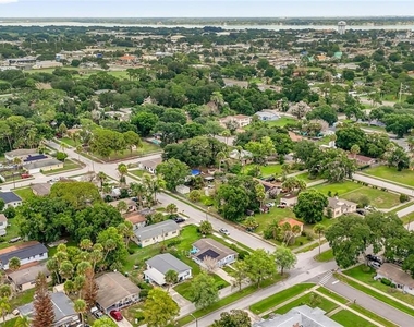 1300 Rosa L Jones Drive - Photo Thumbnail 20