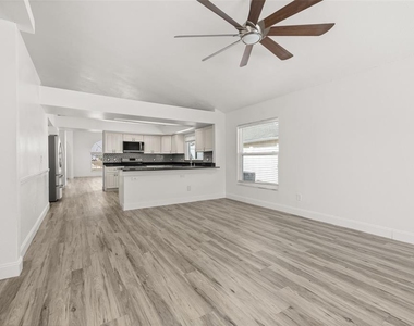 2218 Black Hawk Street - Photo Thumbnail 18