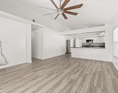 2218 Black Hawk Street - Photo Thumbnail 19