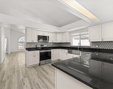 2218 Black Hawk Street - Photo Thumbnail 14
