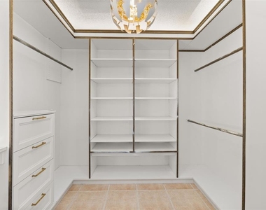 2218 Black Hawk Street - Photo Thumbnail 32