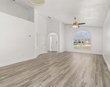 2218 Black Hawk Street - Photo Thumbnail 11