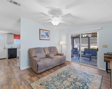 326 Nesbitt Park Avenue - Photo Thumbnail 5