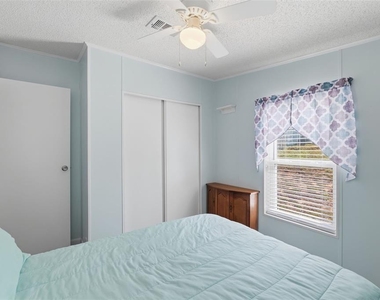 326 Nesbitt Park Avenue - Photo Thumbnail 20