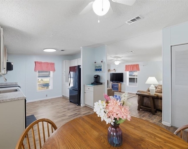 326 Nesbitt Park Avenue - Photo Thumbnail 15