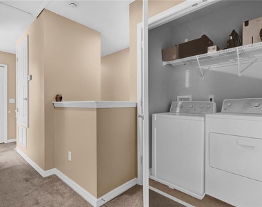 5150 Fiorella Lane - Photo Thumbnail 12