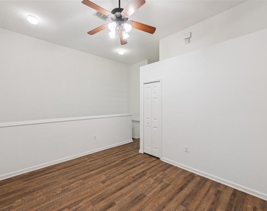 2561 Galliano Circle - Photo Thumbnail 25