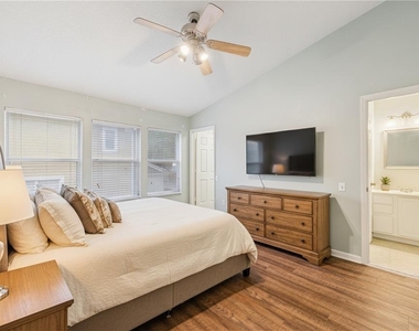 2561 Galliano Circle - Photo Thumbnail 3