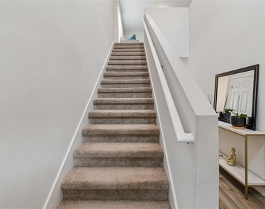 4023 Gardenia Ave - Photo Thumbnail 29