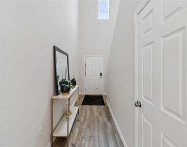 4023 Gardenia Ave - Photo Thumbnail 28