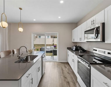 4023 Gardenia Ave - Photo Thumbnail 20
