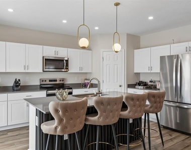 4023 Gardenia Ave - Photo Thumbnail 17