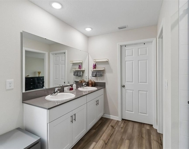4023 Gardenia Ave - Photo Thumbnail 51