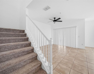 2532 Grand Central Parkway - Photo Thumbnail 9