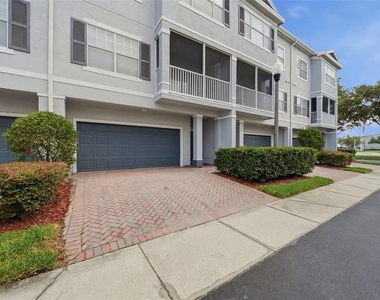 2532 Grand Central Parkway - Photo Thumbnail 2