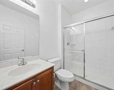 2532 Grand Central Parkway - Photo Thumbnail 27