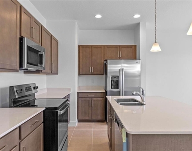 1345 Captiva Cove - Photo Thumbnail 11