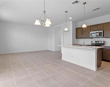 1345 Captiva Cove - Photo Thumbnail 8