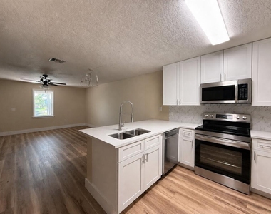 12718 Somerset Oaks Street - Photo Thumbnail 1