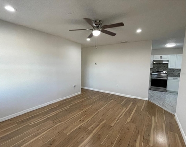 1208 Carlton Avenue - Photo Thumbnail 4
