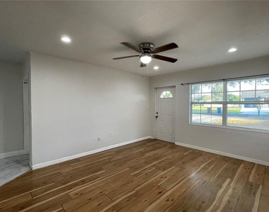 1208 Carlton Avenue - Photo Thumbnail 6