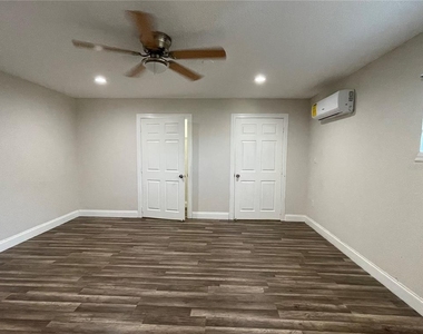 1208 Carlton Avenue - Photo Thumbnail 17