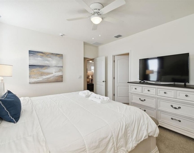 7704 Oakmoss Loop - Photo Thumbnail 17
