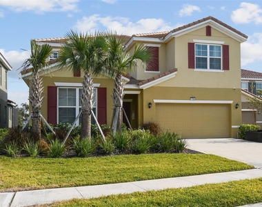 7704 Oakmoss Loop - Photo Thumbnail 2