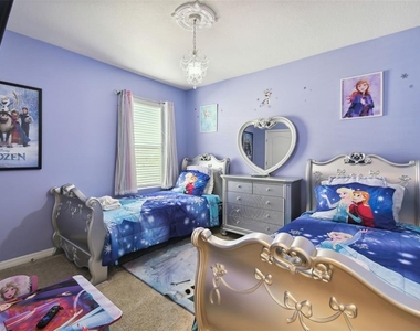 7704 Oakmoss Loop - Photo Thumbnail 29