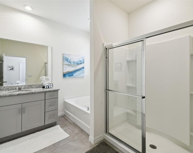 7704 Oakmoss Loop - Photo Thumbnail 60