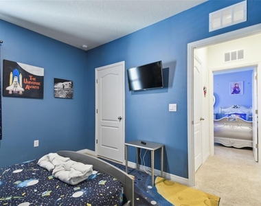 7704 Oakmoss Loop - Photo Thumbnail 27